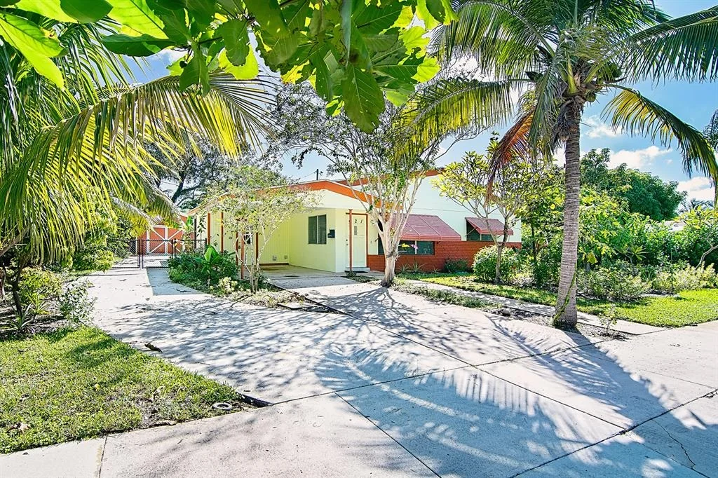 Photo of 421 6th Street