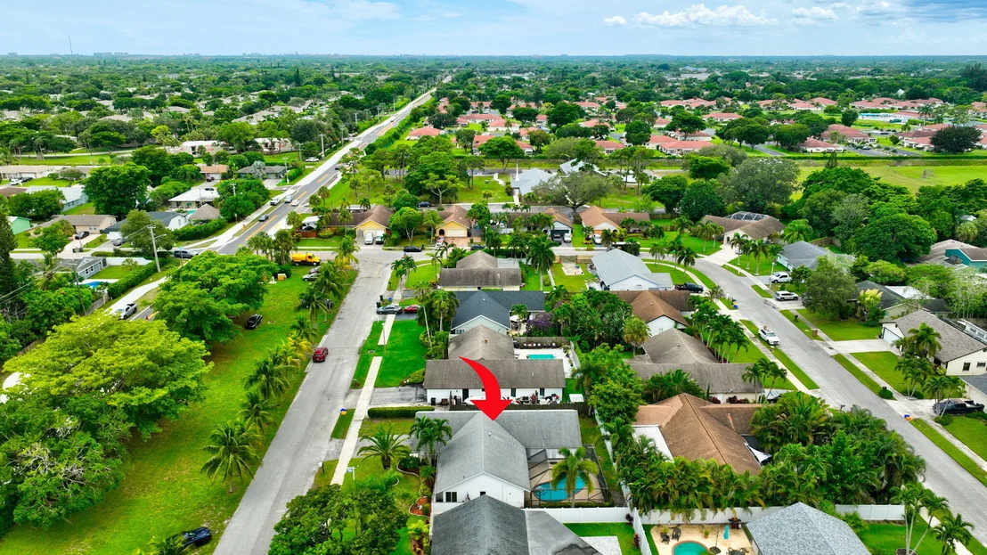 Photo of 586 NW 45TH Way