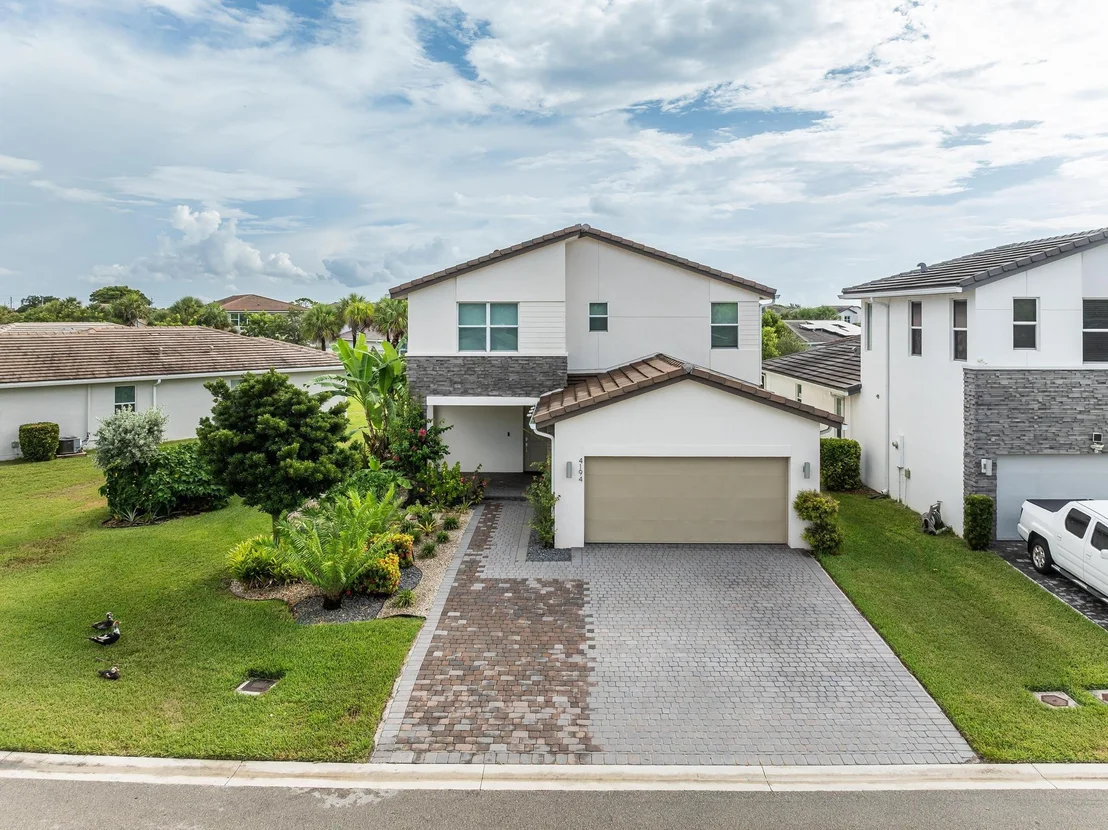 Photo of 4194 Marina Way