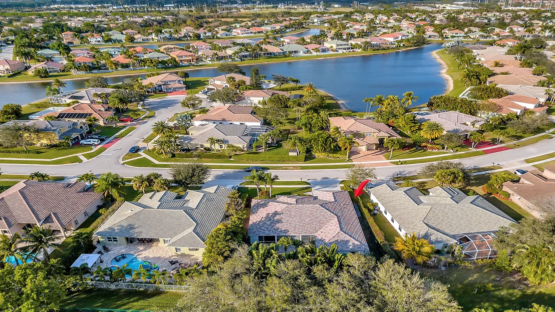 Photo of 11272 Edgewater Circle