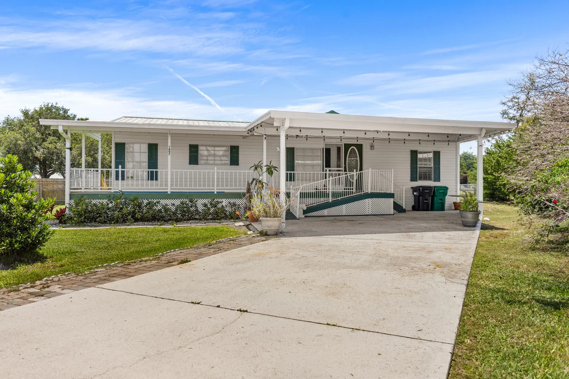 Photo of 1697 SW 35th Circle