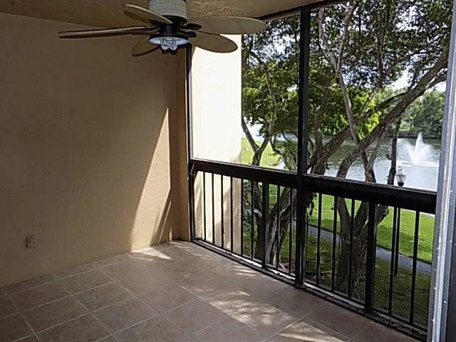 Photo of Unit F306 at 950 Lavers Circle
