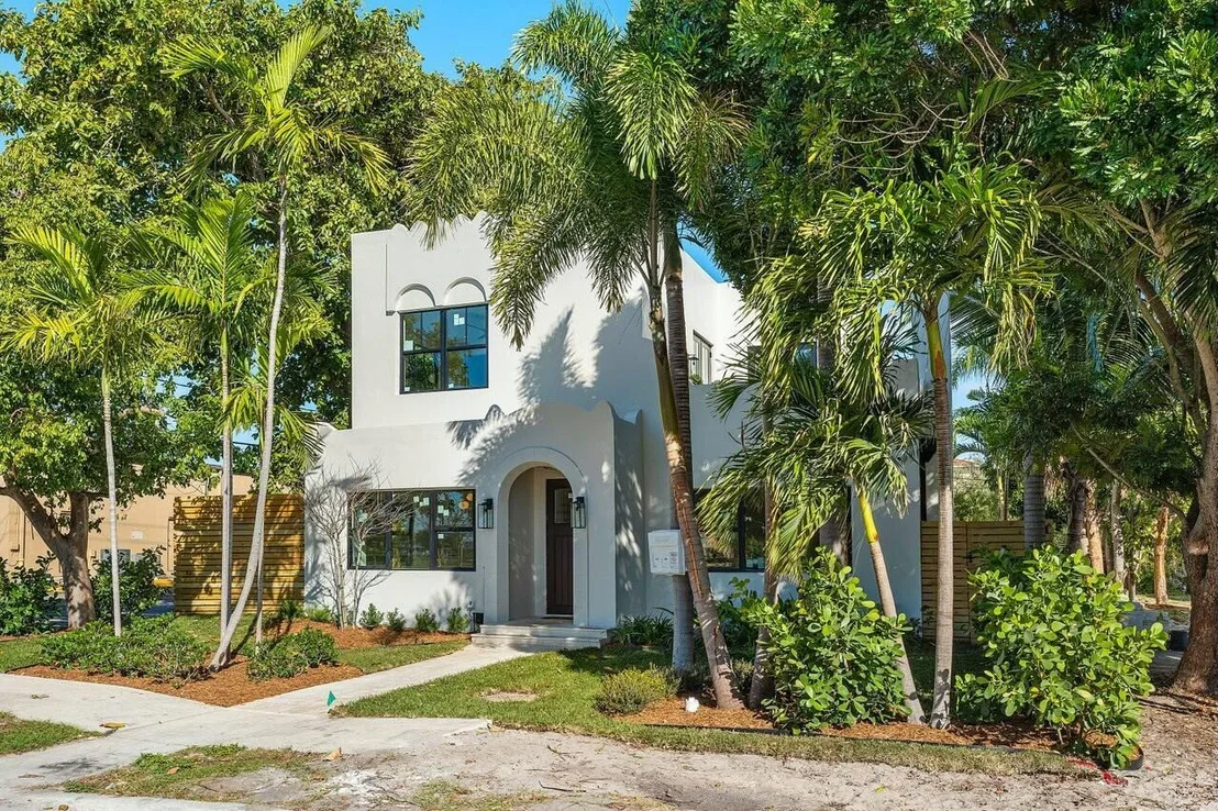 Photo of 338 Cornell Drive