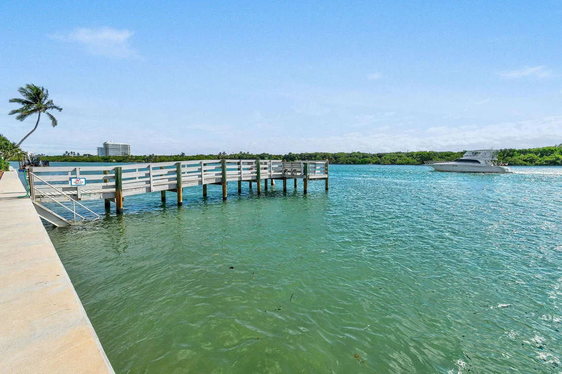 Photo of 3367 Cove Road