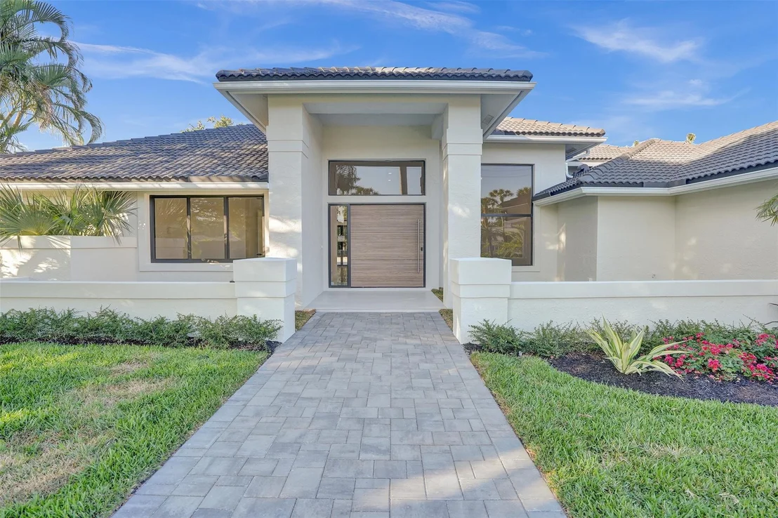 Photo of 4701 Pine Tree Drive