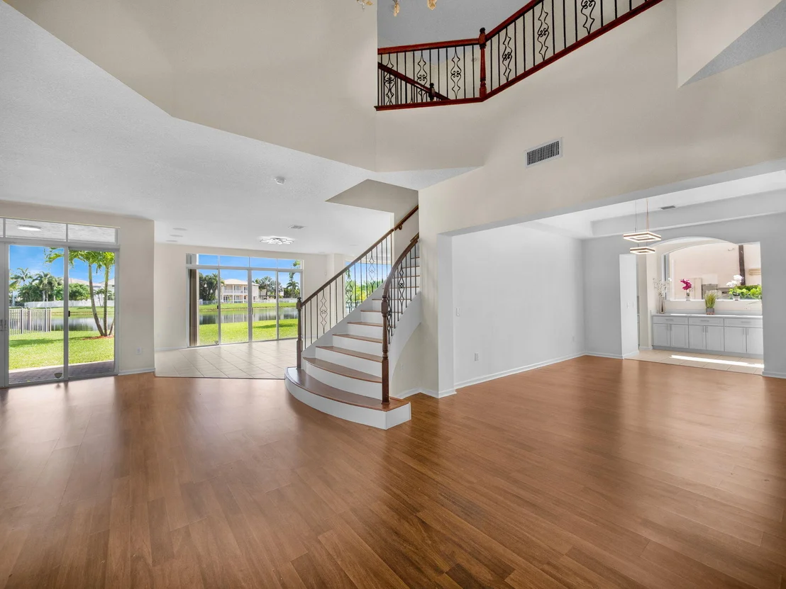 Photo of 2754 Danforth Terrace