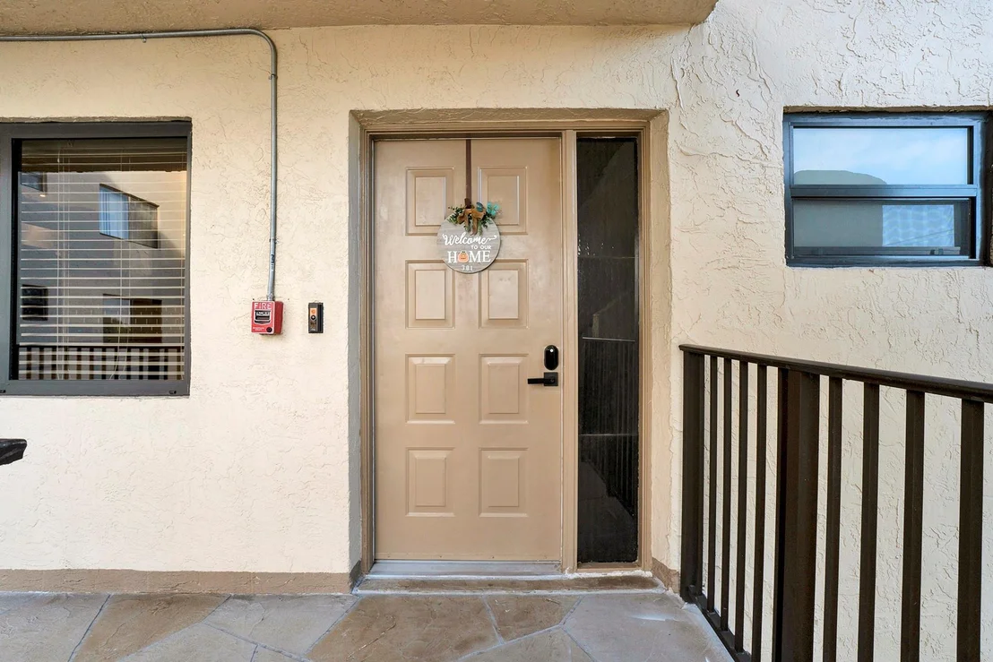 Photo of Unit 301 at 8000 Hampton Boulevard