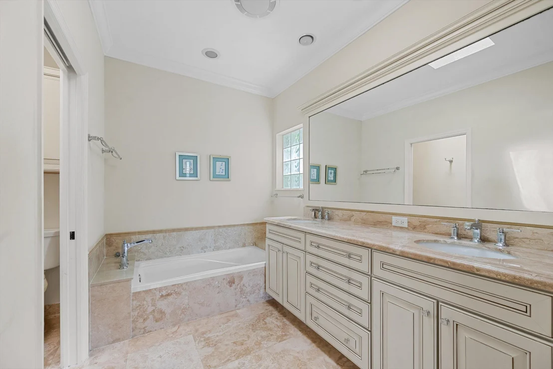 Photo of 3878 N Longview Drive