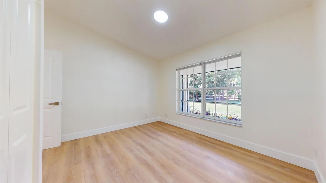 Photo of 18936 129th Terrace N