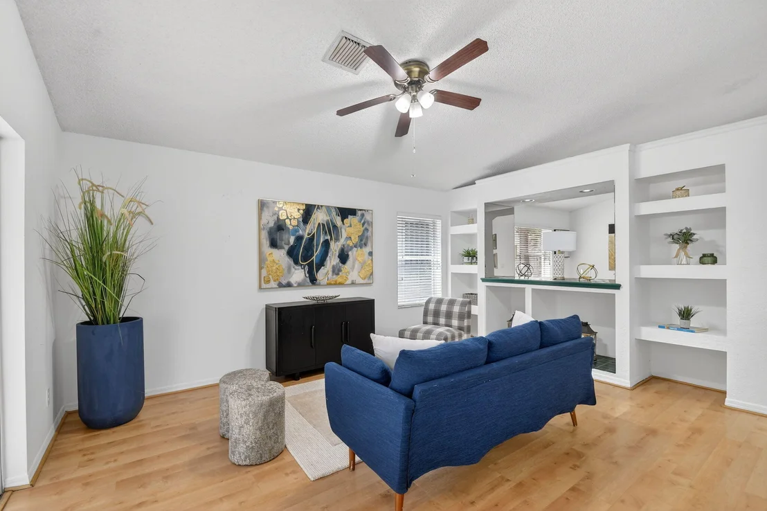 Photo of 7760 Manor Forest Lane