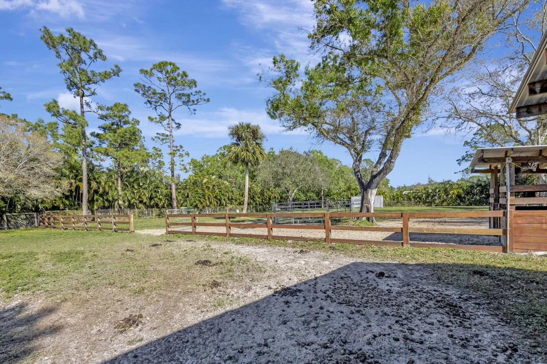 Photo of 4783 Windmill Road