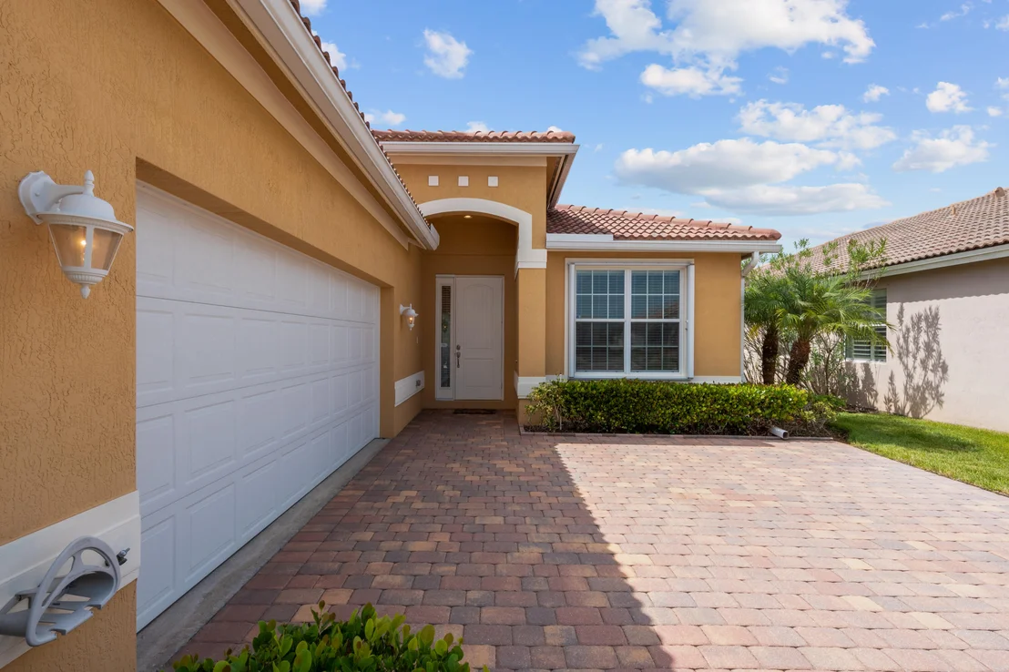 Photo of 4266 NW Oakbrook Circle