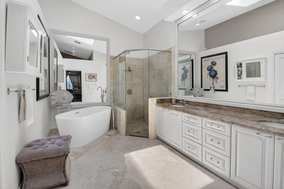 Photo of 2374 NW 23rd Road