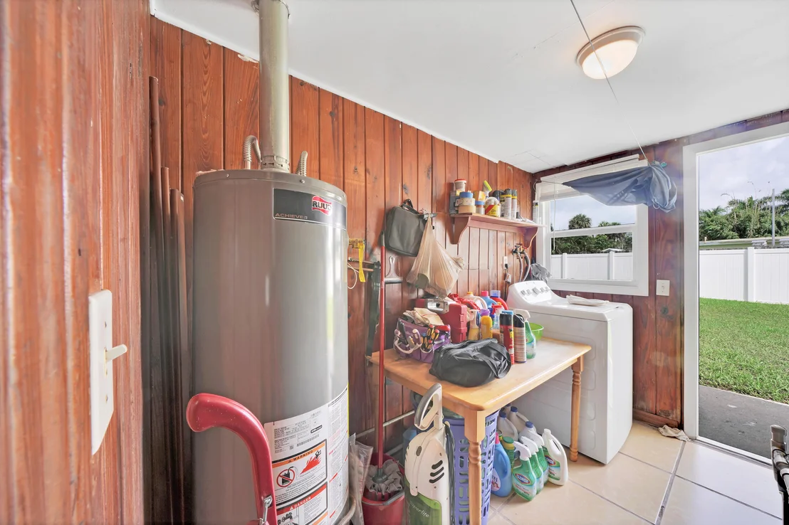 Photo of 5271 Wallis Road