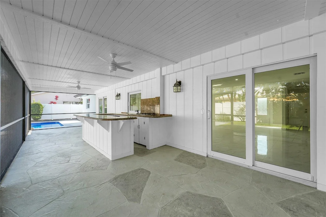 Photo of 1190 Dolphin Road