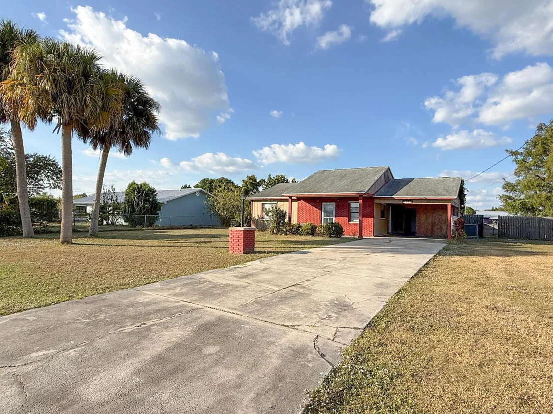 Photo of 2361 SE 27th Street