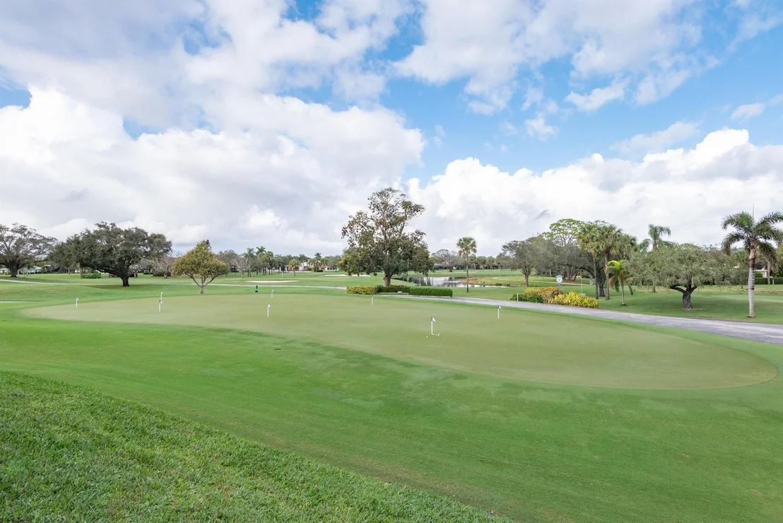 Photo of 3784 SE Fairway E