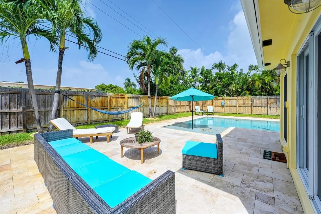 Photo of 807 SE 10th Terrace