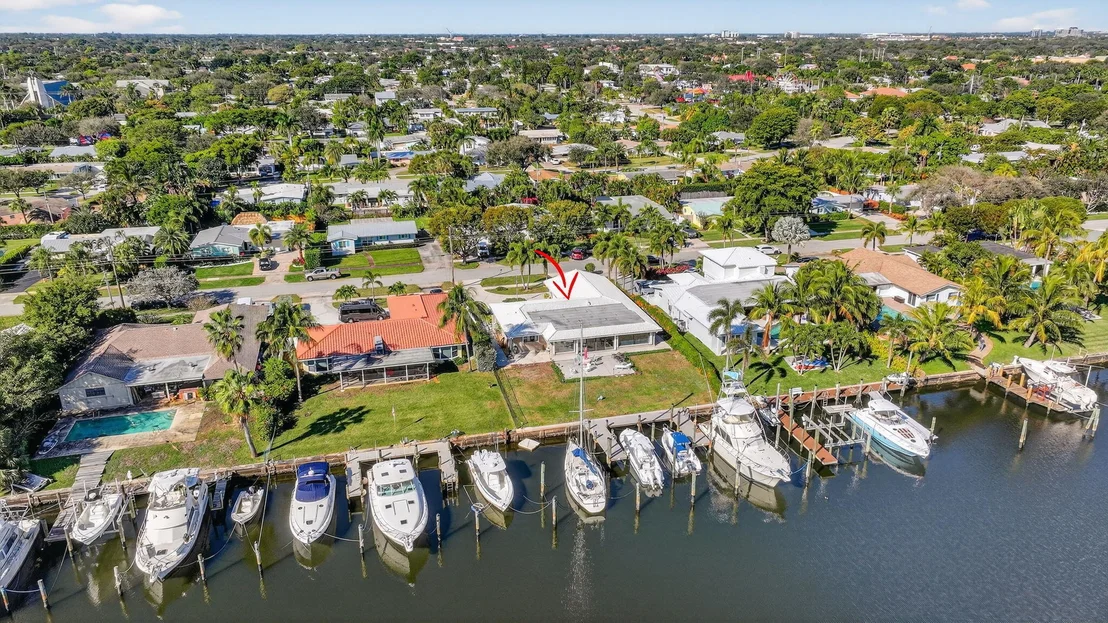 Photo of 752 Lagoon Drive