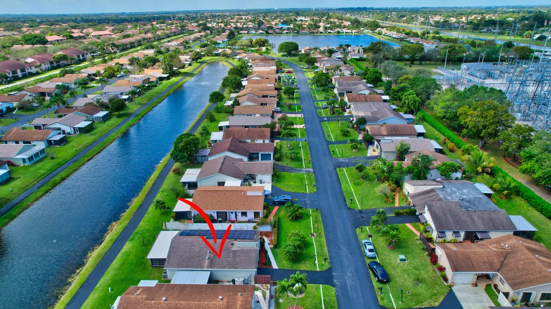 Photo of 5102 Mirror Lakes Boulevard