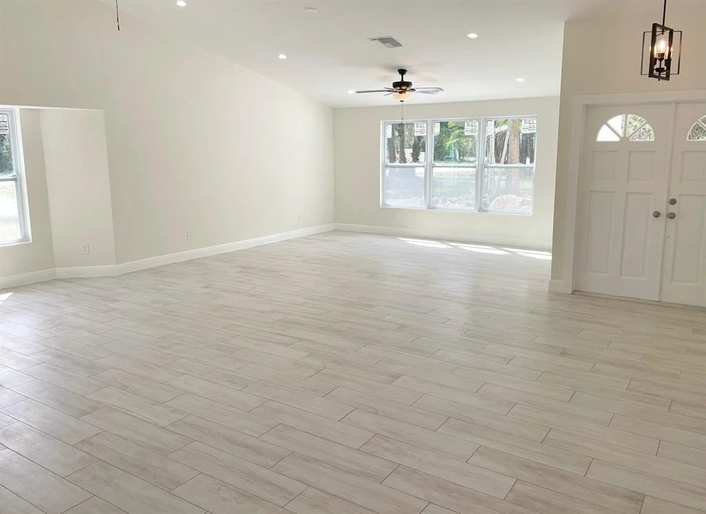 Photo of 5486 Avocado Boulevard