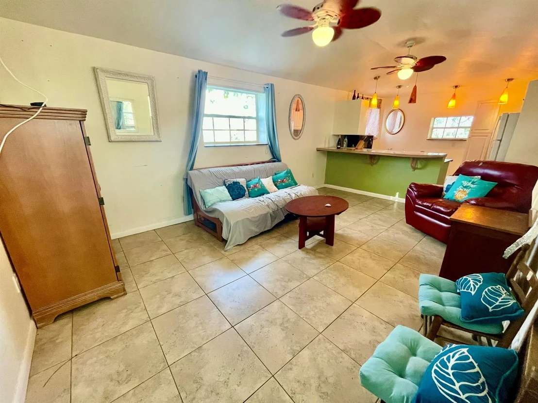 Photo of 1498 Hunter Road
