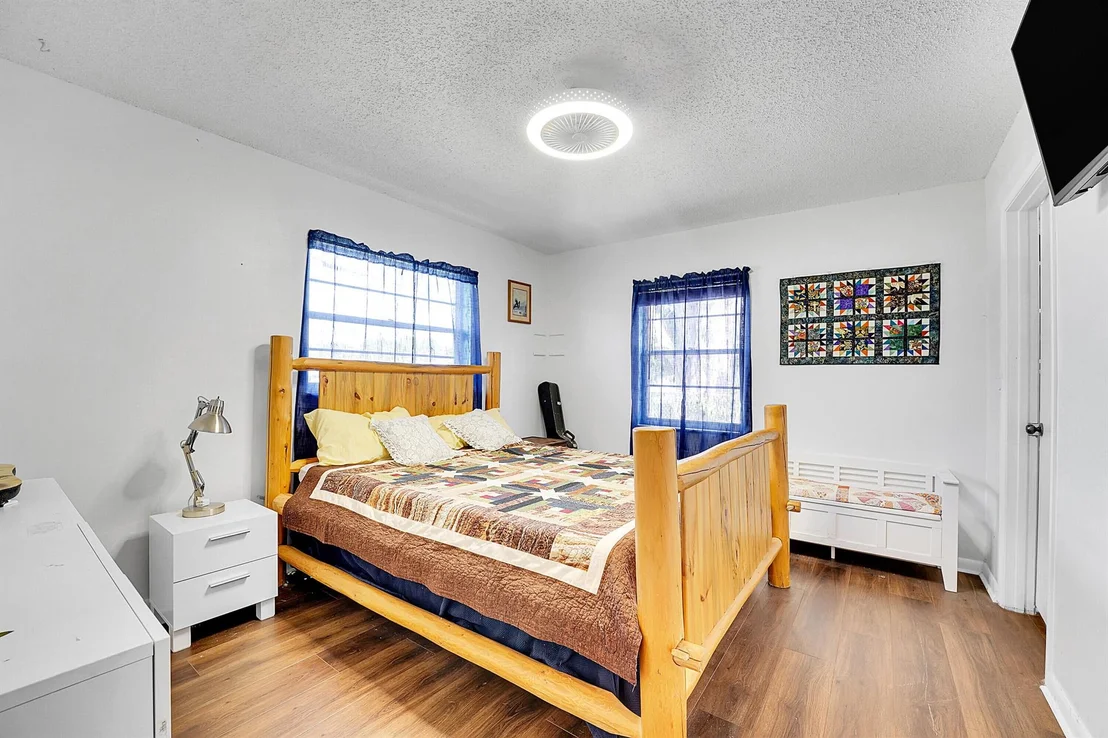 Photo of 905 Scott Street