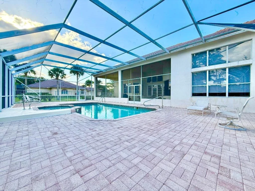 Photo of 1792 Breakers West Boulevard