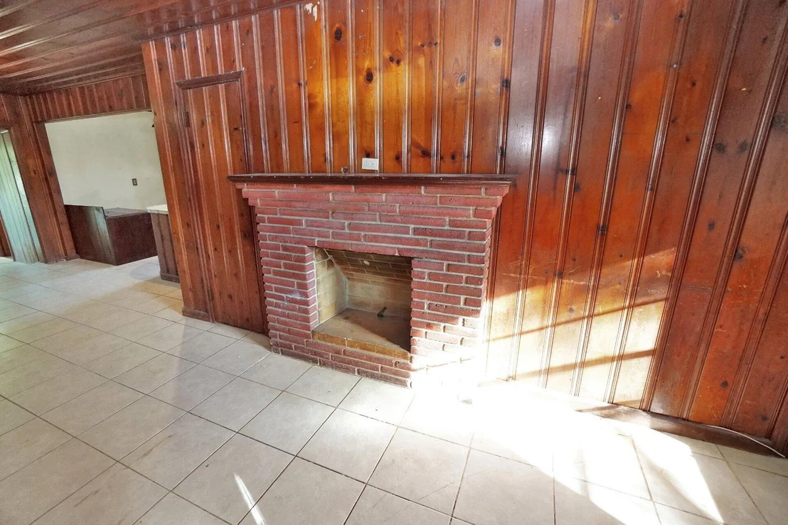 Photo of 405 Fleming Avenue