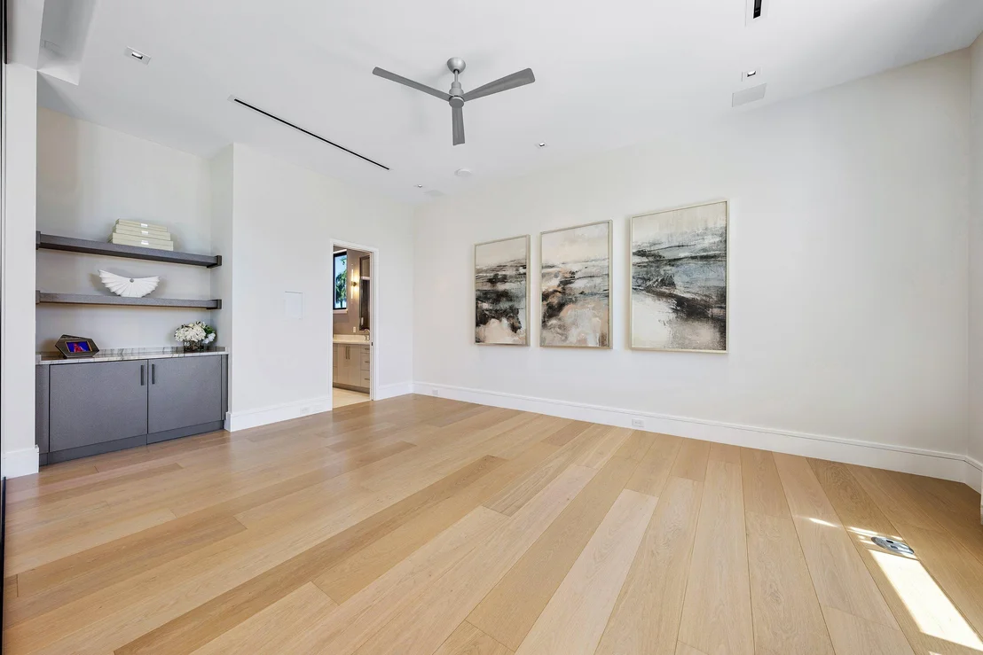 Photo of 471 ROYAL PALM Way