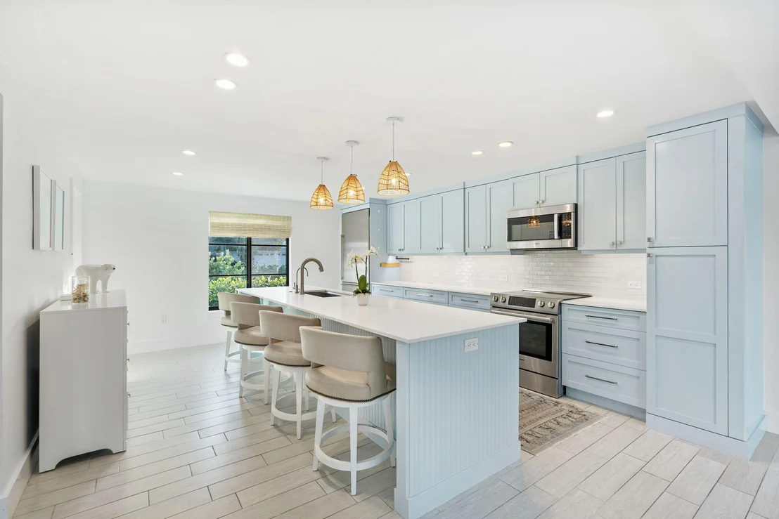Photo of 226 Cove Place