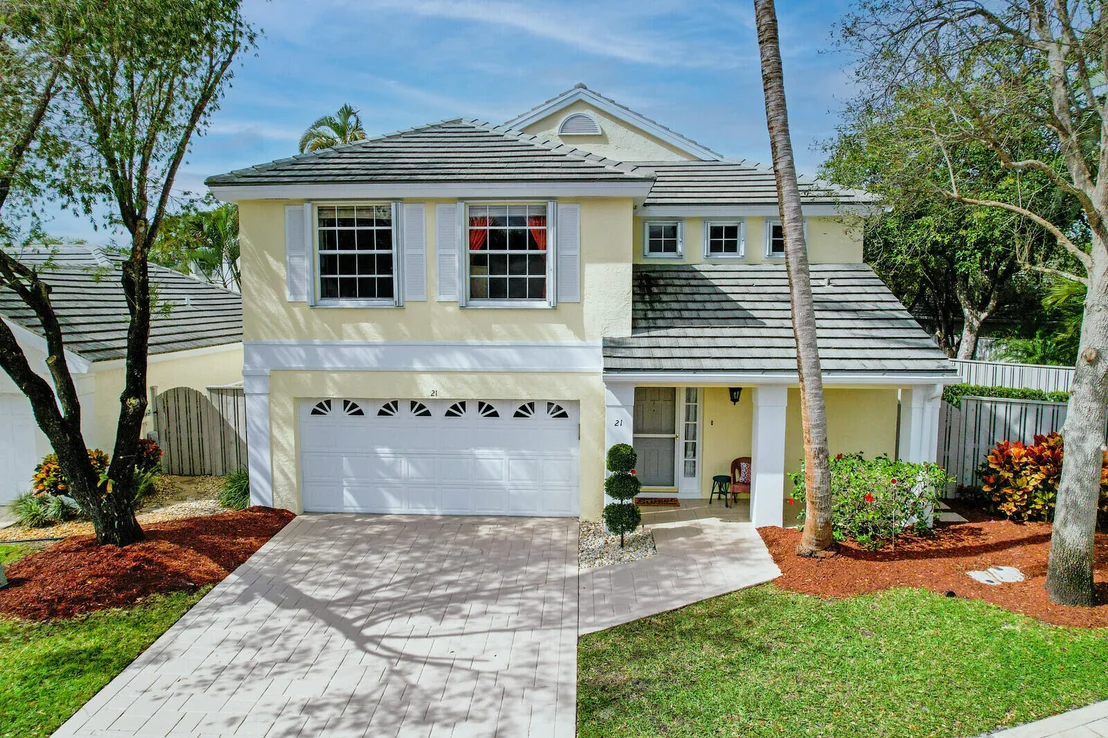 Photo of 21 Commodore Place