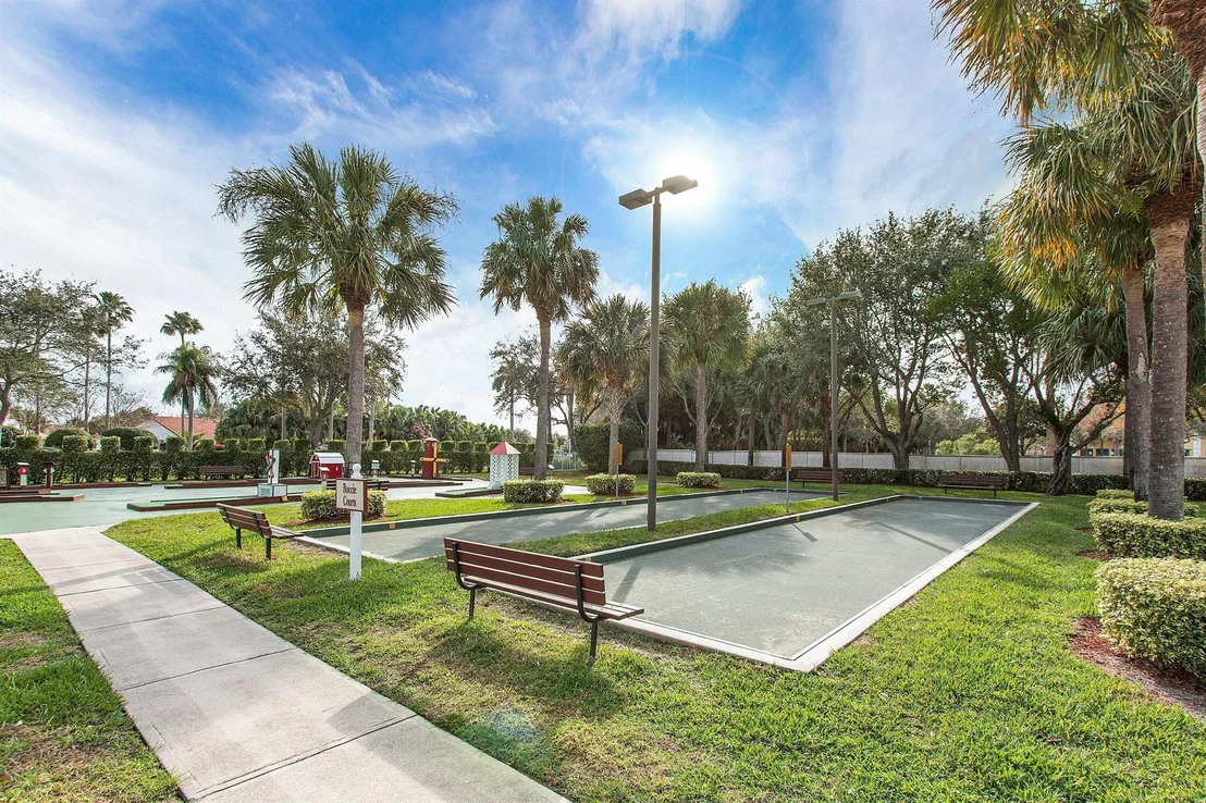 Photo of 6252 Heliconia Road