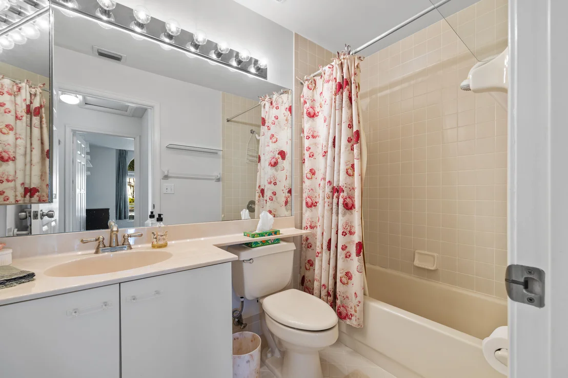 Photo of 2368 SW Danforth Circle