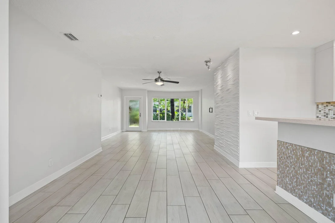 Photo of 2265 SE 12th Street