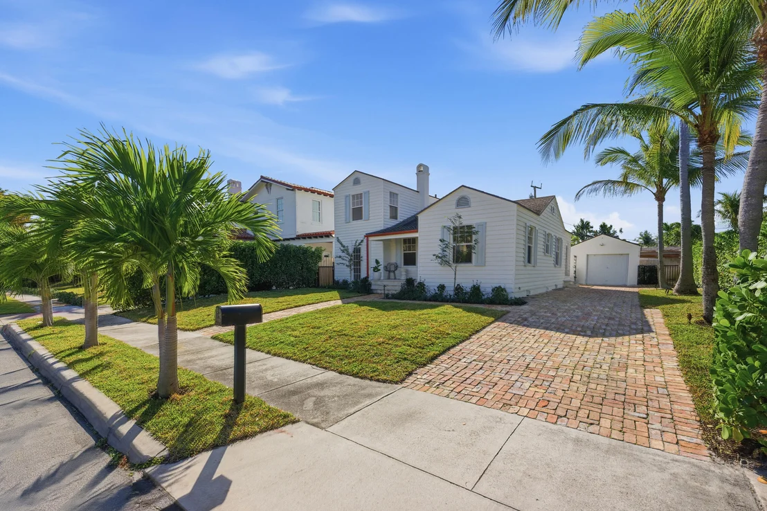 Photo of 236 Greymon Drive