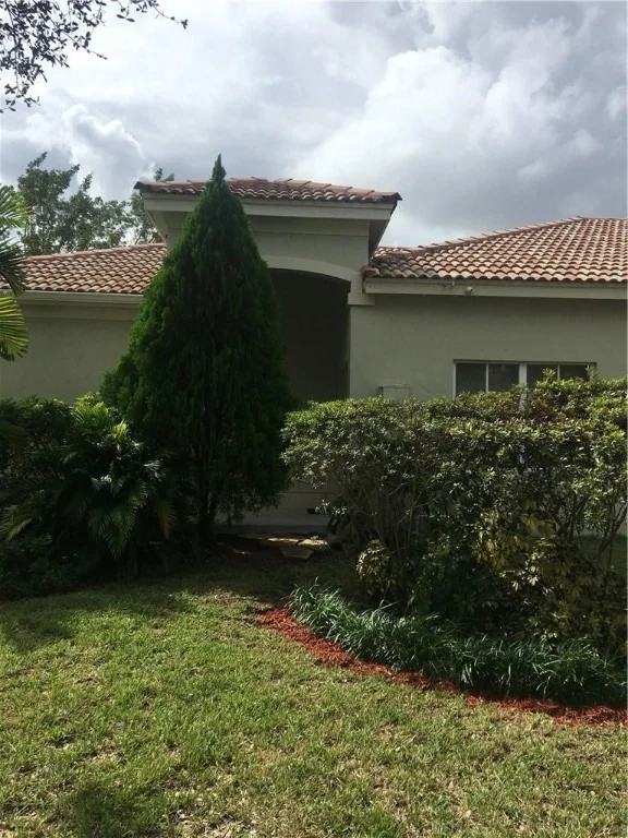 Photo of 744 Tanglewood Circle