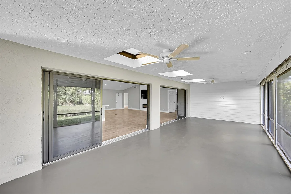 Photo of 6195 Winding Brooke Way