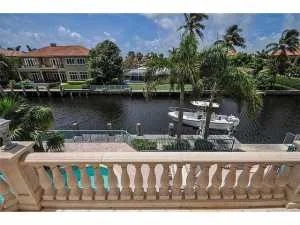 Photo of 942 Allamanda Drive