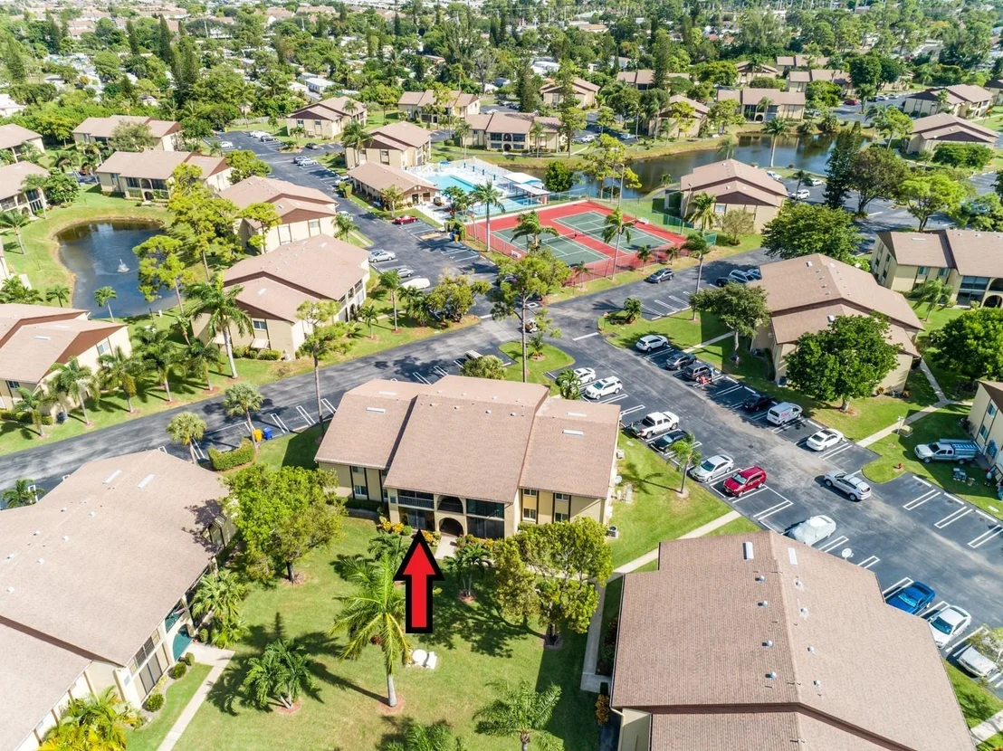Photo of Unit C1 at 303 Pine Ridge Circle