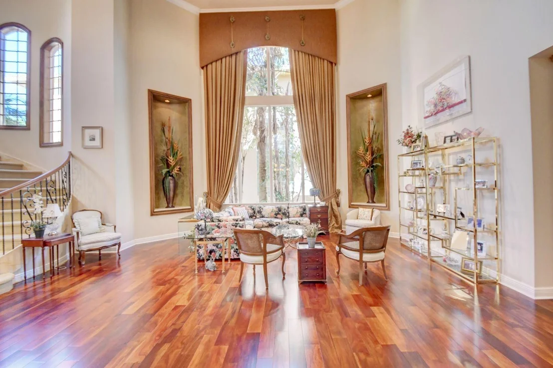 Photo of 8180 Valhalla Drive
