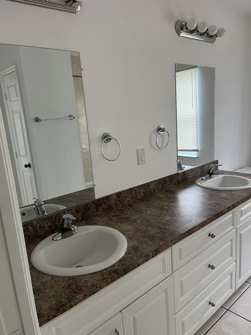 Photo of 3049 SE 38th Avenue