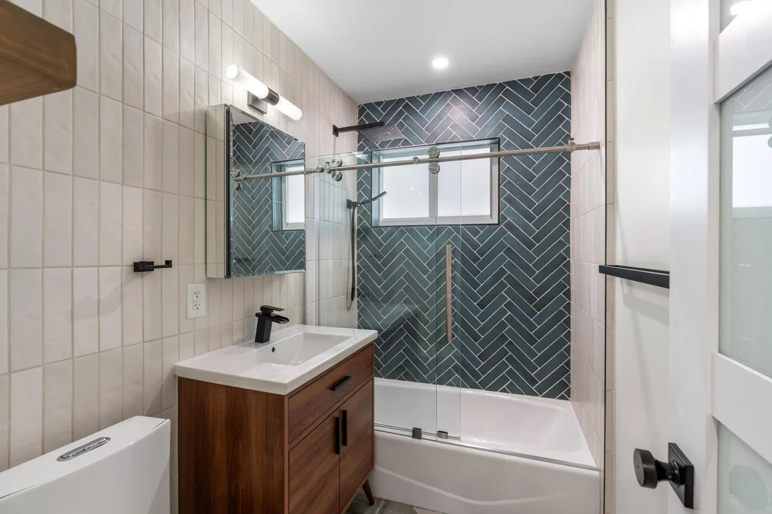 Photo of 450 NE 5TH Circle