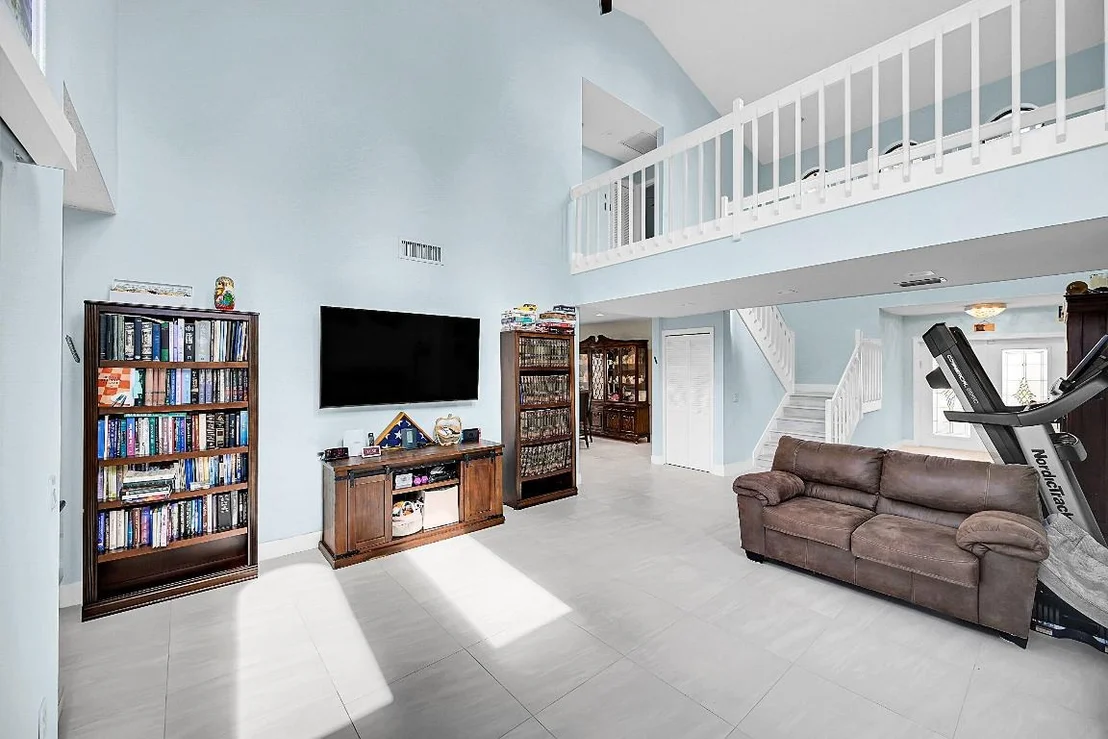 Photo of 22573 Esplanada Drive