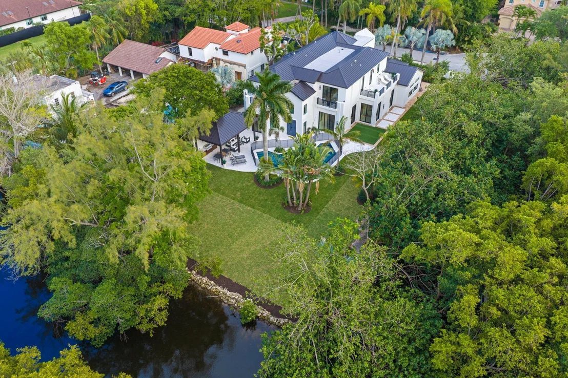 Photo of 23 COCONUT Lane