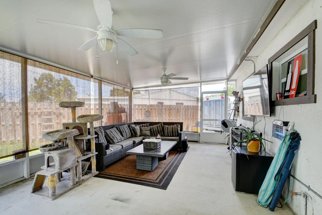 Photo of 599 Owosso Road