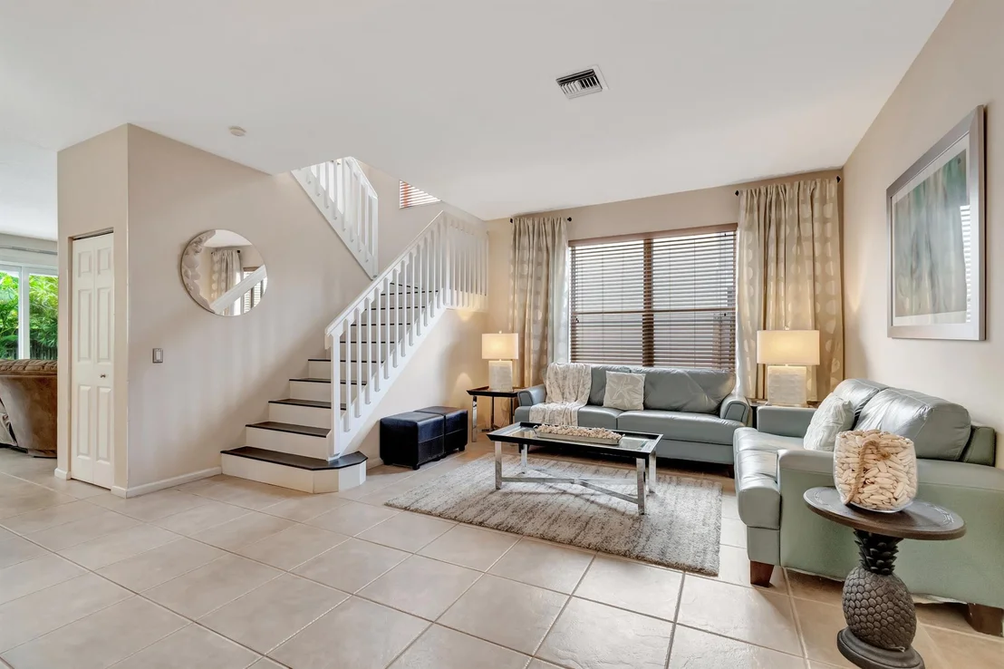 Photo of 7061 Chesapeake Circle