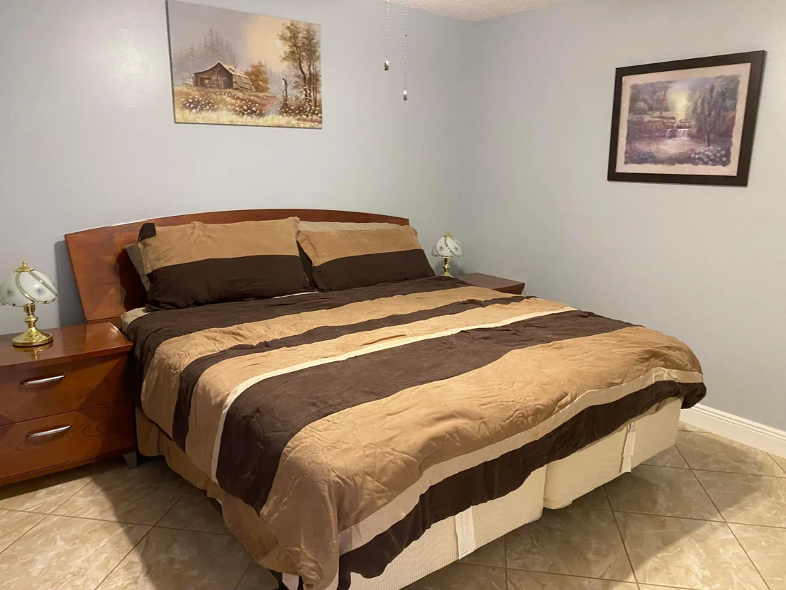 Photo of 5478 Mirror Lakes Boulevard