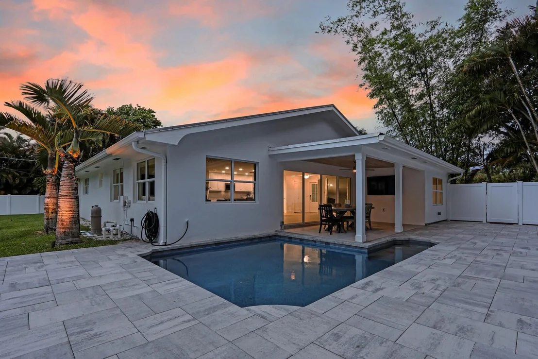 Photo of 5114 Laird Lane
