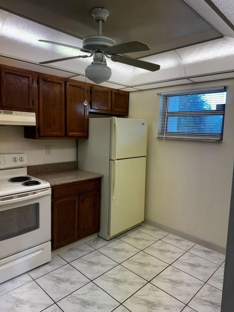 Photo of Unit 302 at 1075 Riverside Drive